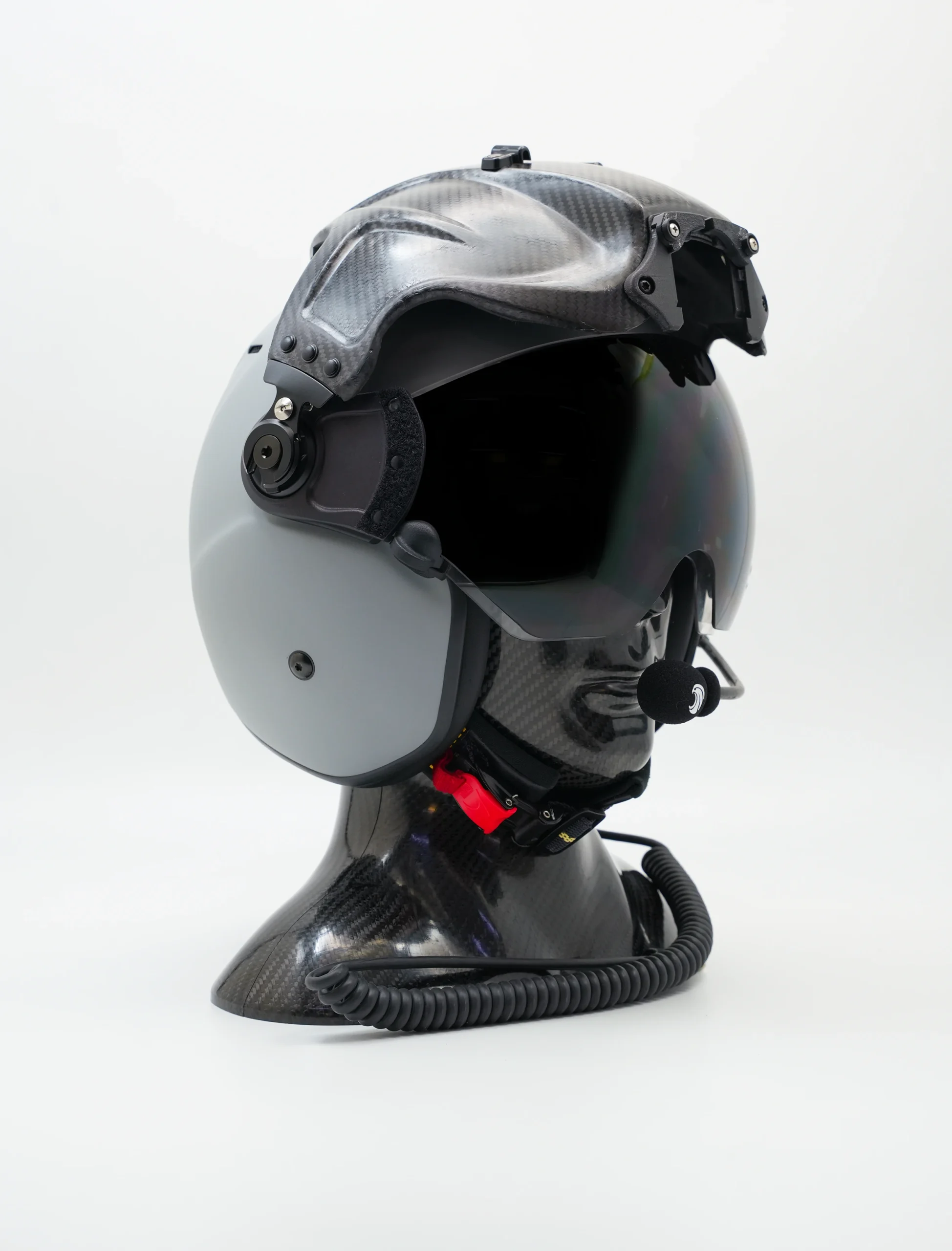 helicopter-helmet-rt-nvg-mount (6) HORUS HH-77/RT helicopter pilot helmet, left side profile with boom mic
