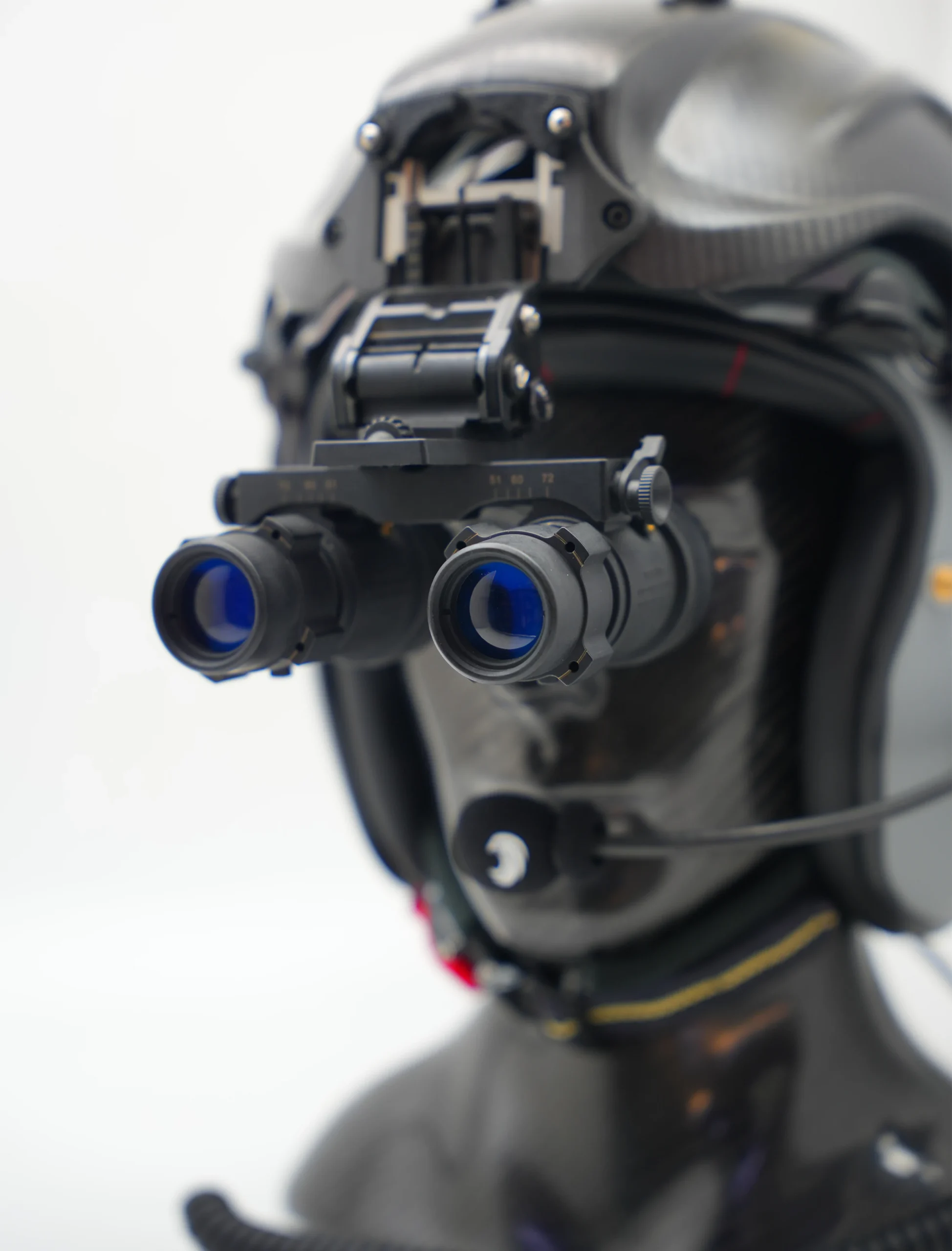 helicopter-helmet-rt-nvg-mount-detail HORUS HH-77/RT helicopter helmet NVG mount and dual-visor detail