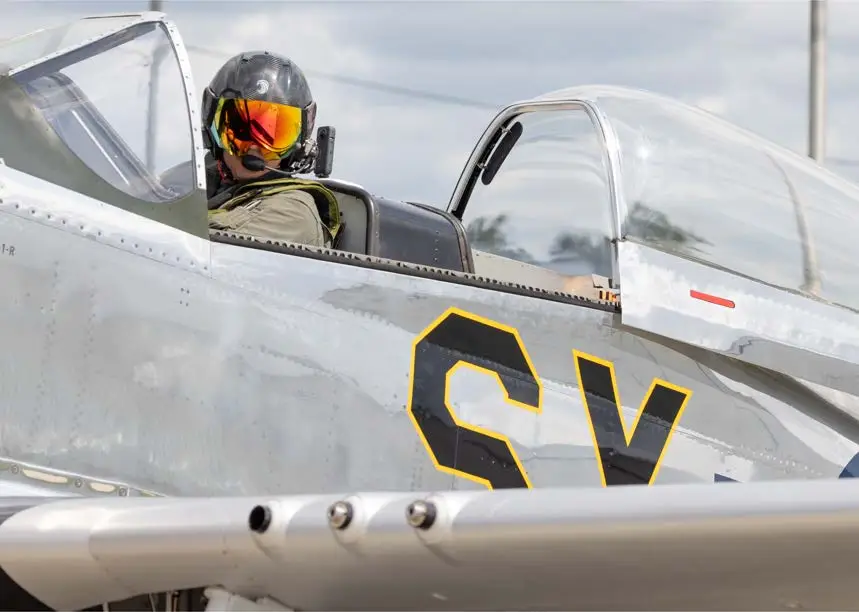 Pilot-with-Horus-Flight-Helmet